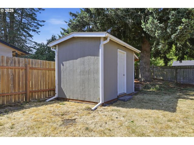 4533 LIBERTY St, Eugene, OR 97402