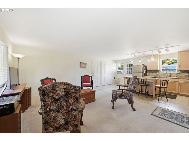 4533 LIBERTY St, Eugene, OR 97402