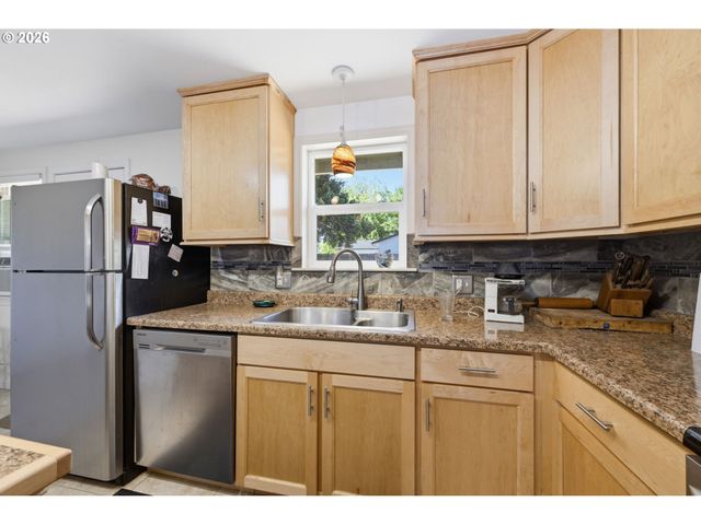 4533 LIBERTY St, Eugene, OR 97402