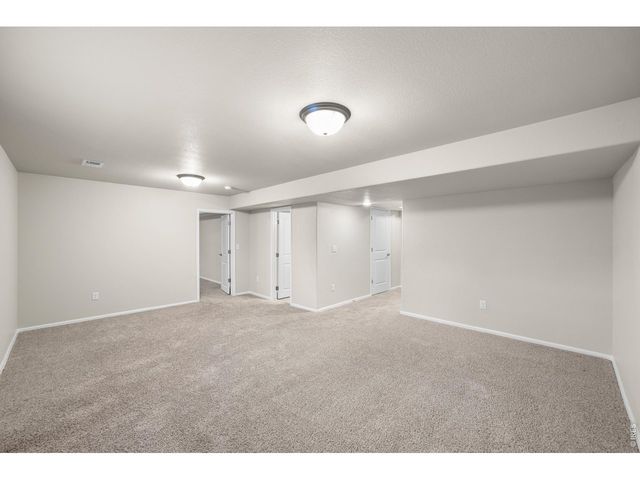 929 Highline Dr, Loveland, CO 80538