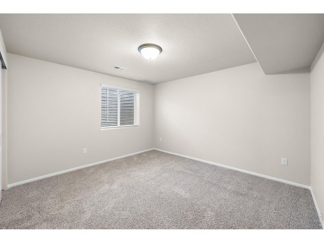 929 Highline Dr, Loveland, CO 80538