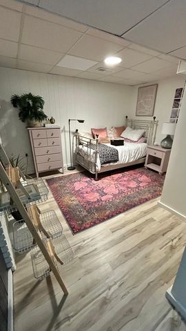 15800 Valley View Road, Eden Prairie, MN 55344