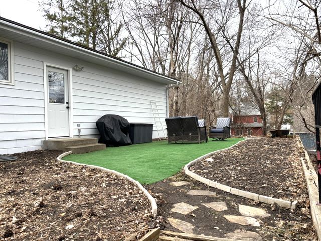 15800 Valley View Road, Eden Prairie, MN 55344