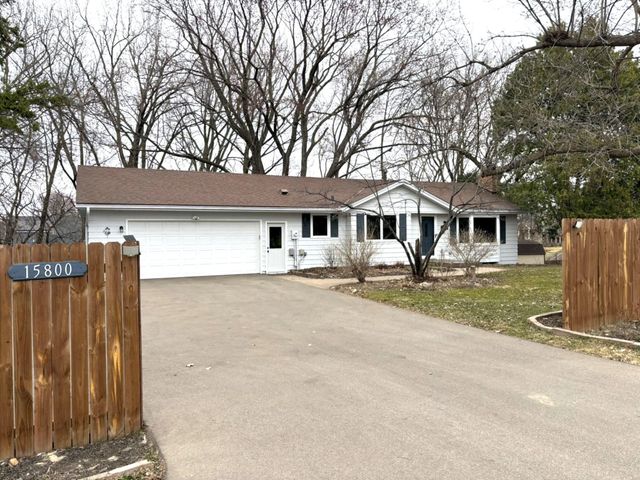 15800 Valley View Road, Eden Prairie, MN 55344