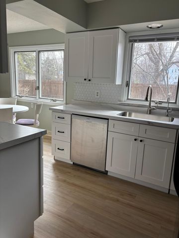 15800 Valley View Road, Eden Prairie, MN 55344