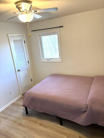 15800 Valley View Road, Eden Prairie, MN 55344