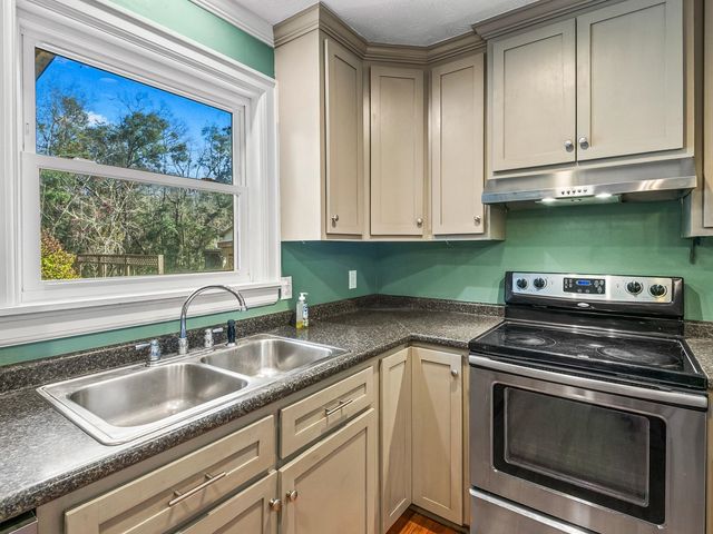 4001 W W Kelley Road, Tallahassee, FL 32311