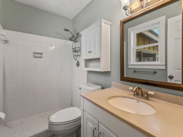 4001 W W Kelley Road, Tallahassee, FL 32311