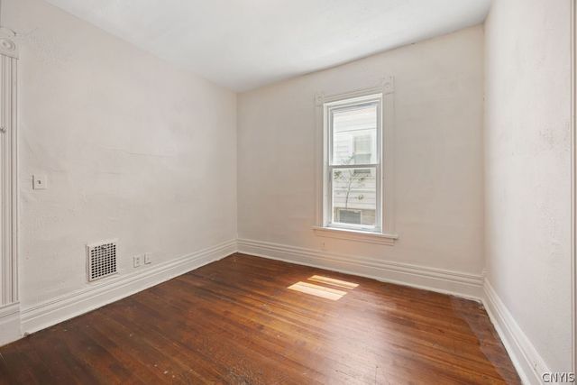 1016 Lancaster Avenue 18, Syracuse, NY 13210