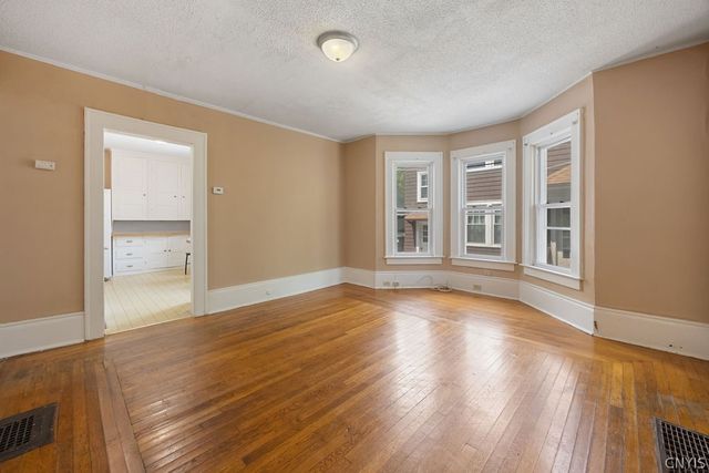 1016 Lancaster Avenue 18, Syracuse, NY 13210