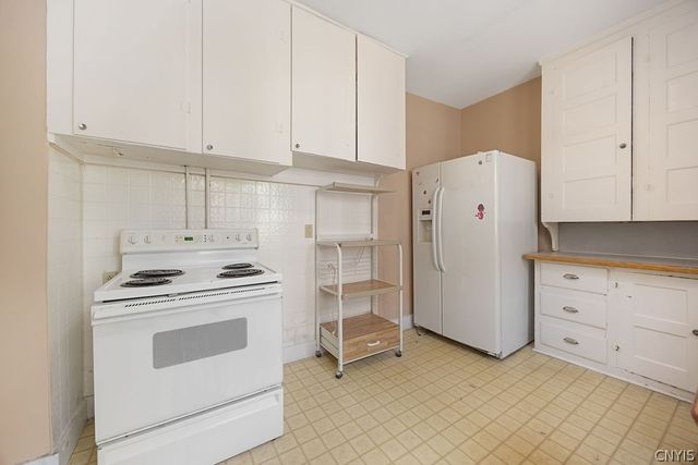 1016 Lancaster Avenue 18, Syracuse, NY 13210