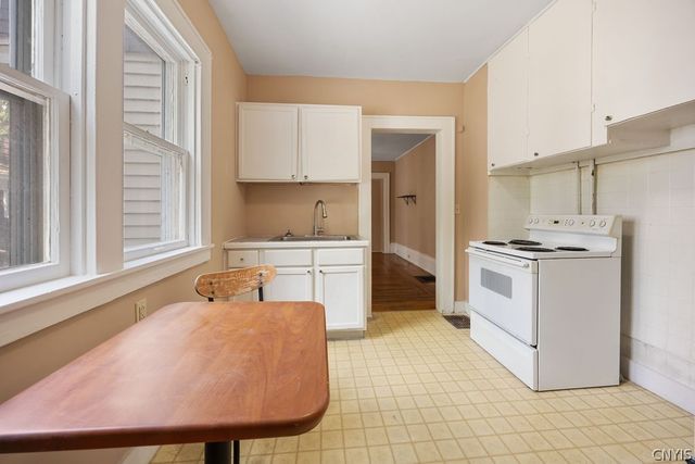 1016 Lancaster Avenue 18, Syracuse, NY 13210