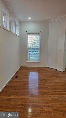 8320 MIDDLE RUDDINGS DR, Lorton, VA 22079