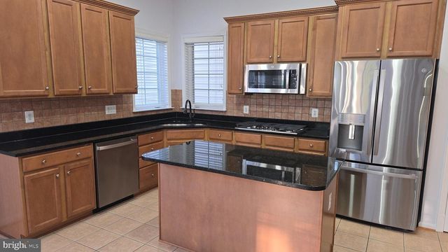 8320 MIDDLE RUDDINGS DR, Lorton, VA 22079