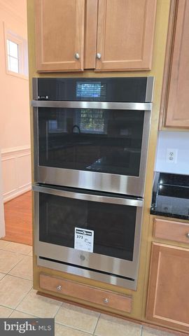 8320 MIDDLE RUDDINGS DR, Lorton, VA 22079