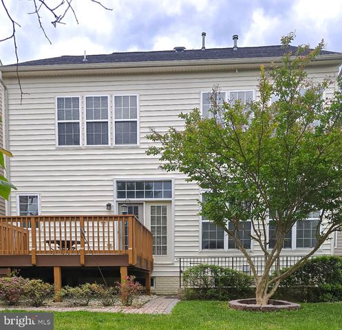 8320 MIDDLE RUDDINGS DR, Lorton, VA 22079
