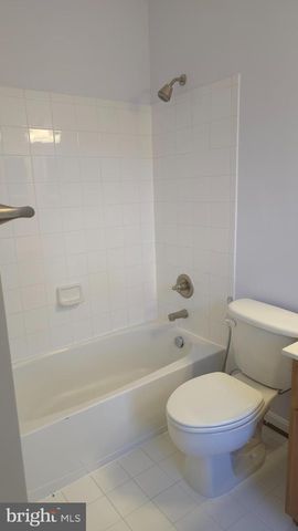 8320 MIDDLE RUDDINGS DR, Lorton, VA 22079