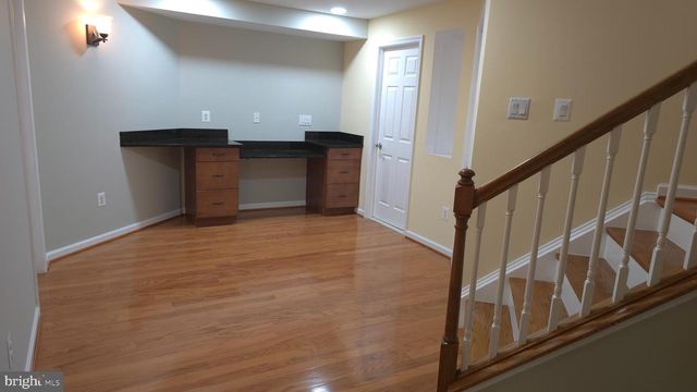 8320 MIDDLE RUDDINGS DR, Lorton, VA 22079