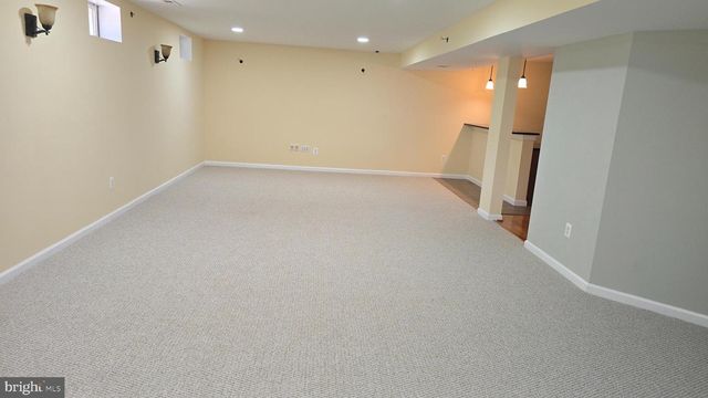 8320 MIDDLE RUDDINGS DR, Lorton, VA 22079