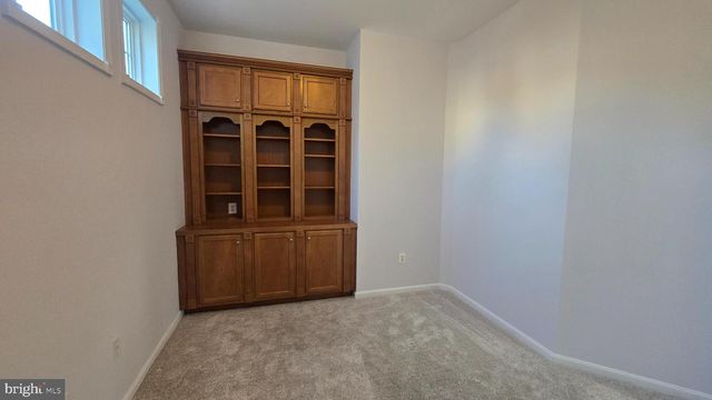 8320 MIDDLE RUDDINGS DR, Lorton, VA 22079