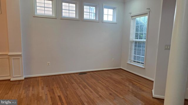 8320 MIDDLE RUDDINGS DR, Lorton, VA 22079