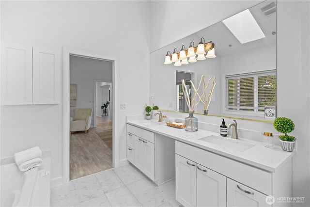 5217 W 76th Ave Court, University Place, WA 98467