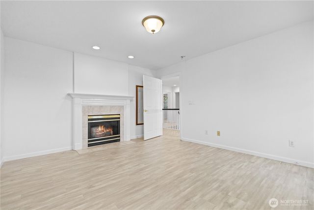 5217 W 76th Ave Court, University Place, WA 98467