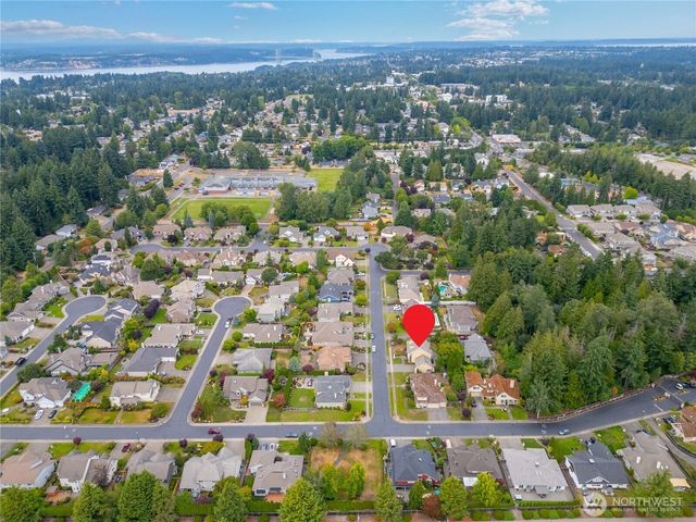 5217 W 76th Ave Court, University Place, WA 98467