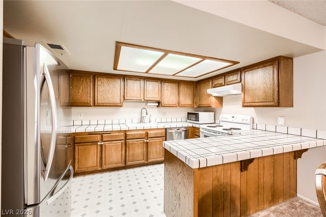 1882 Camino Verde Lane, Las Vegas, NV 89119