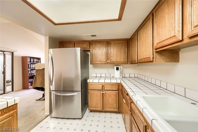 1882 Camino Verde Lane, Las Vegas, NV 89119