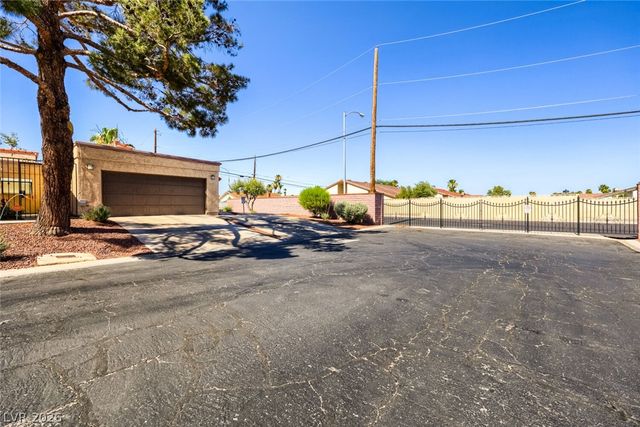 1882 Camino Verde Lane, Las Vegas, NV 89119