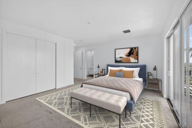 1044 NE 18th Avenue 203, Fort Lauderdale, FL 33304