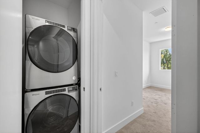 1044 NE 18th Avenue 203, Fort Lauderdale, FL 33304