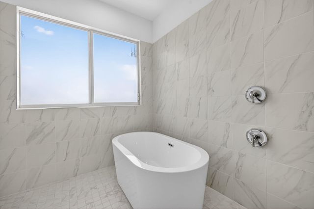 1044 NE 18th Avenue 203, Fort Lauderdale, FL 33304