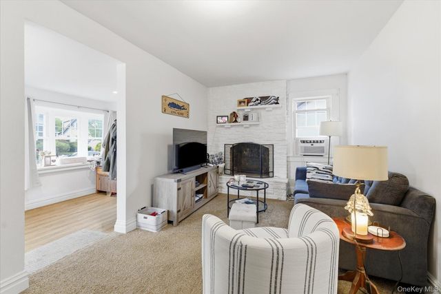 33 Althouse Avenue, East Rockaway, NY 11518