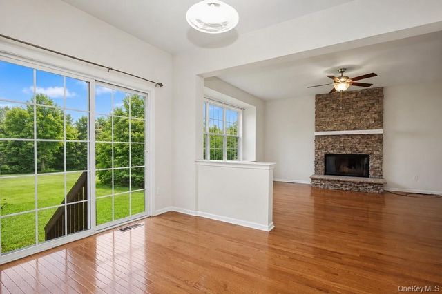 427 Vassar Place, Fishkill, NY 12524