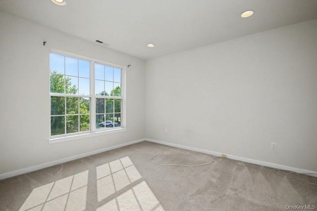 427 Vassar Place, Fishkill, NY 12524