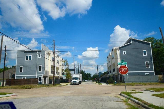 3036 Dennis Street, Houston, TX 77004