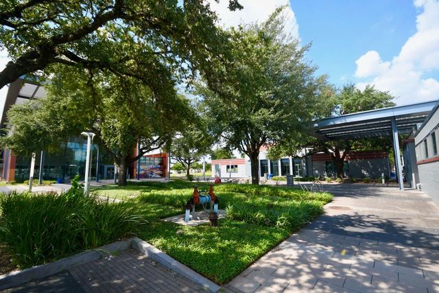 3036 Dennis Street, Houston, TX 77004