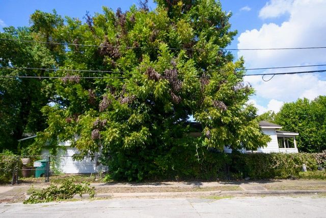 3036 Dennis Street, Houston, TX 77004