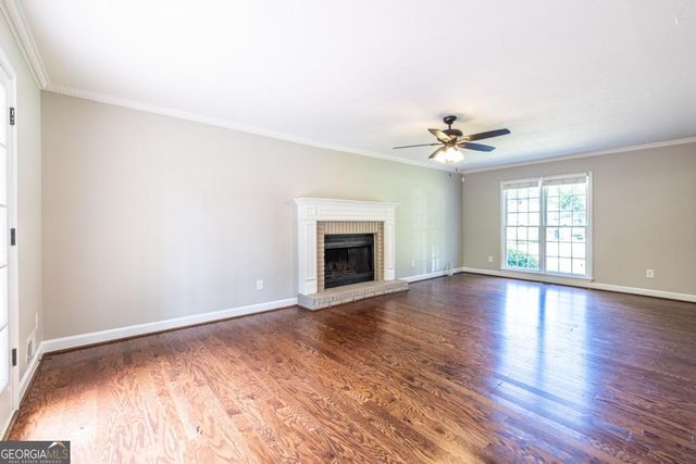 1093 Wash Lee Drive SW, Lilburn, GA 30047