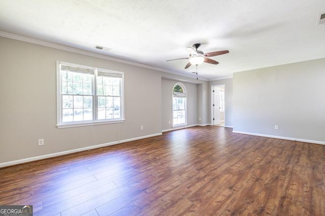 1093 Wash Lee Drive SW, Lilburn, GA 30047