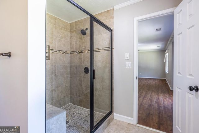 1093 Wash Lee Drive SW, Lilburn, GA 30047