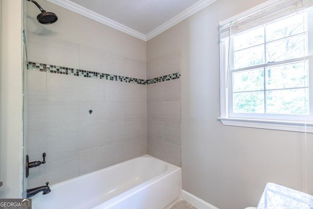 1093 Wash Lee Drive SW, Lilburn, GA 30047