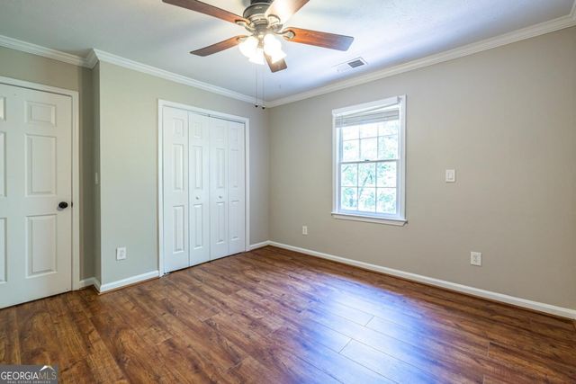 1093 Wash Lee Drive SW, Lilburn, GA 30047