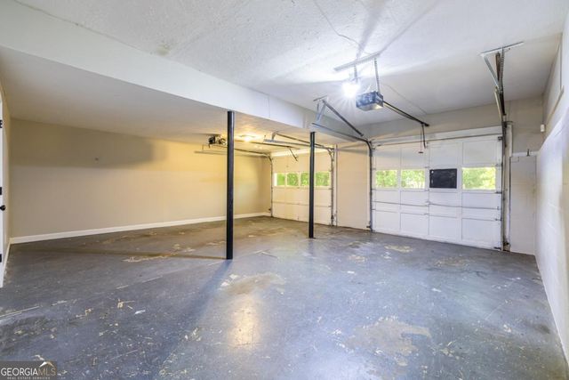 1093 Wash Lee Drive SW, Lilburn, GA 30047