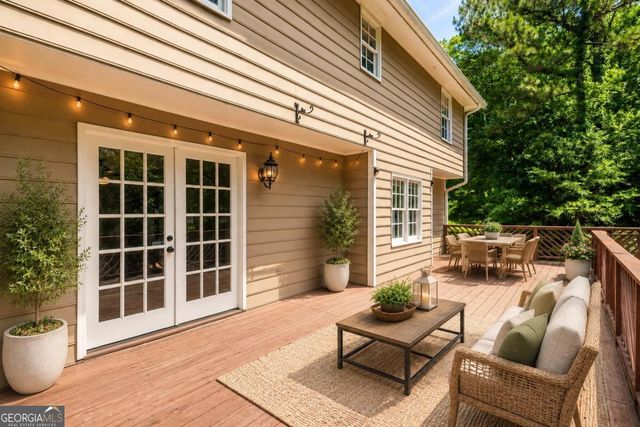 1093 Wash Lee Drive SW, Lilburn, GA 30047