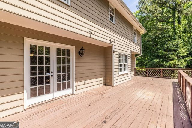 1093 Wash Lee Drive SW, Lilburn, GA 30047