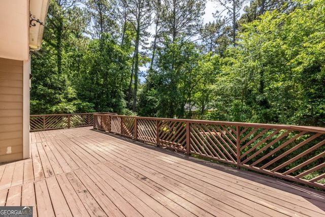 1093 Wash Lee Drive SW, Lilburn, GA 30047