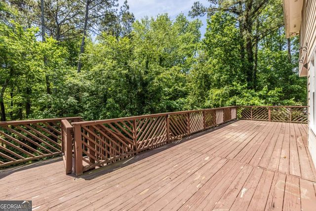 1093 Wash Lee Drive SW, Lilburn, GA 30047